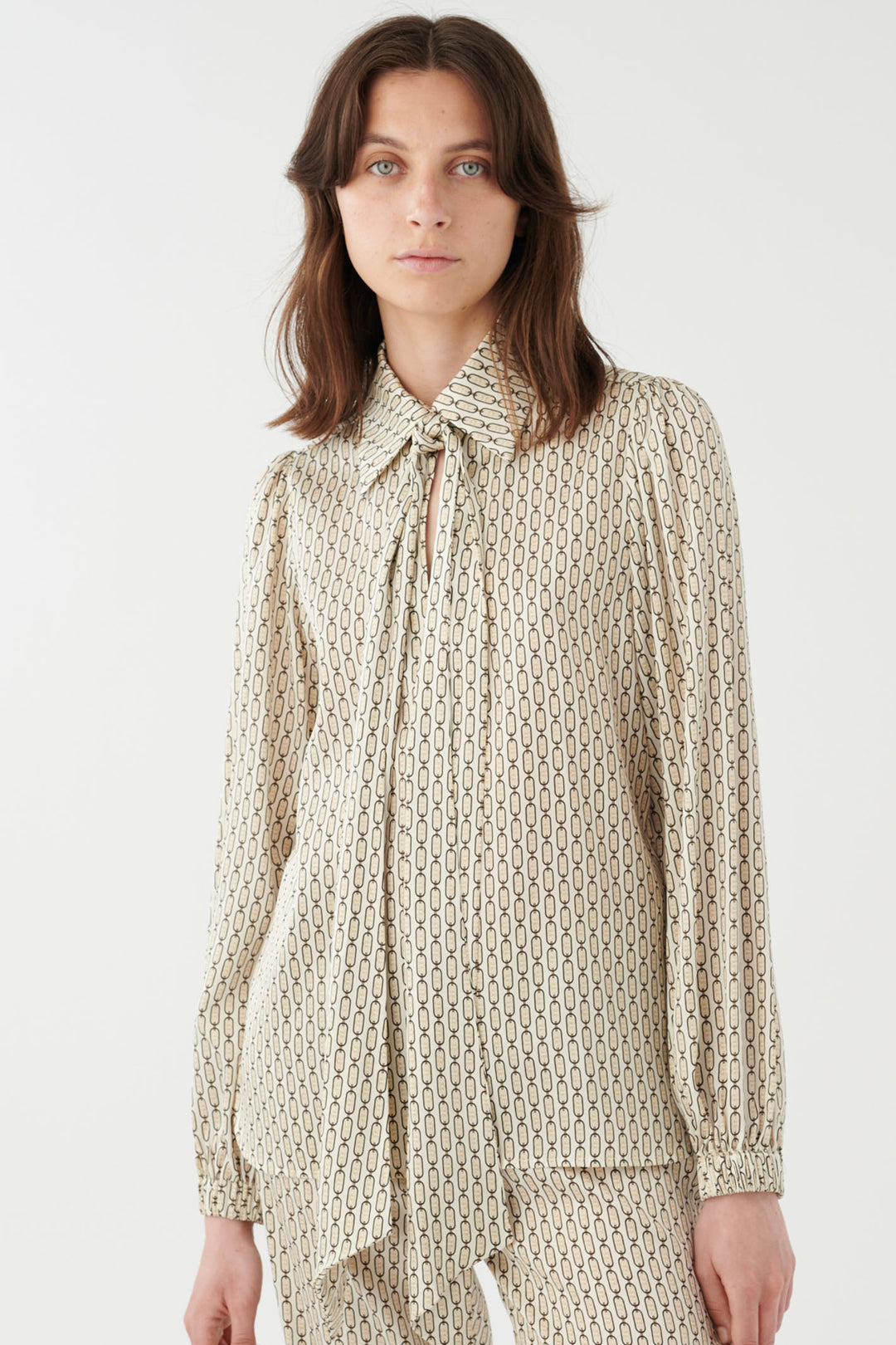 Dea Kuibal Kikki 0810124 5743 Colonia Buckwheat Beige Print Stretch Silk Twill Blouse - Olivia Grace Fashion