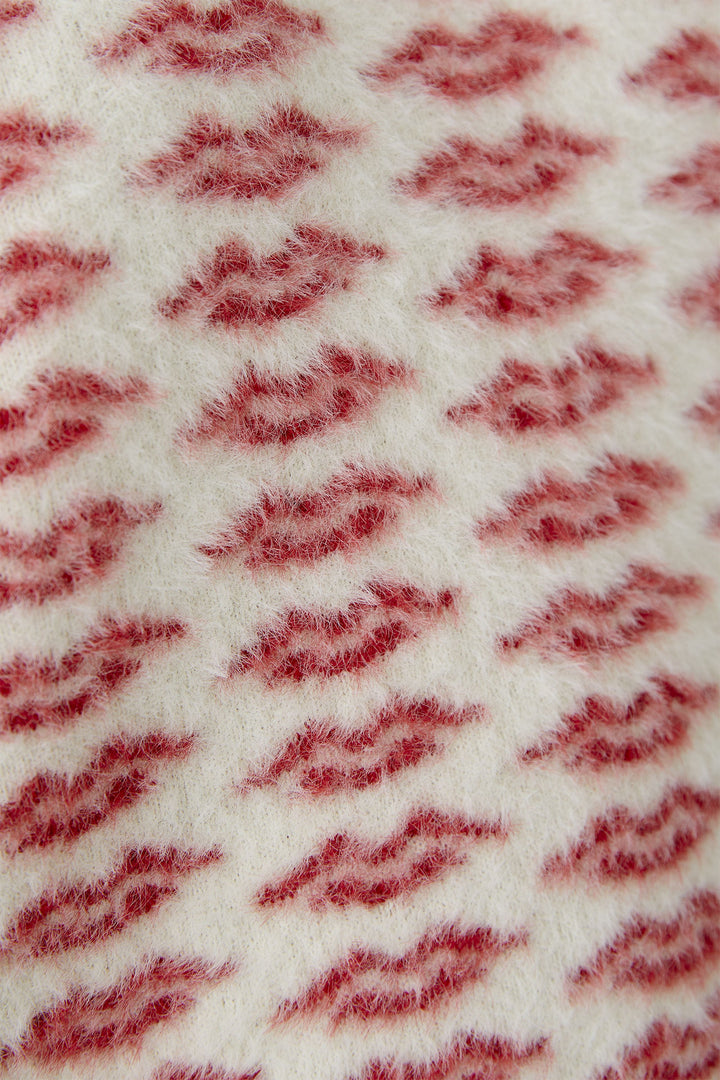 Oui 94626 White Red Lip Pattern Brushed Knit Jumper