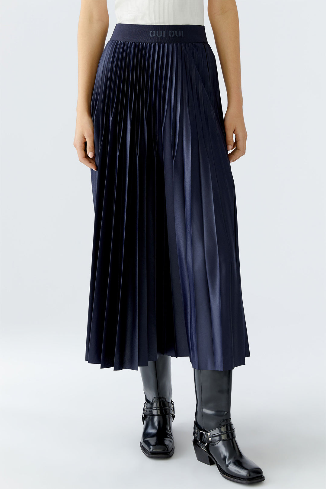 Oui 95398 Pleated Pull-On Midi Skirt Dark Blue 5742 - Olivia Grace Fashion