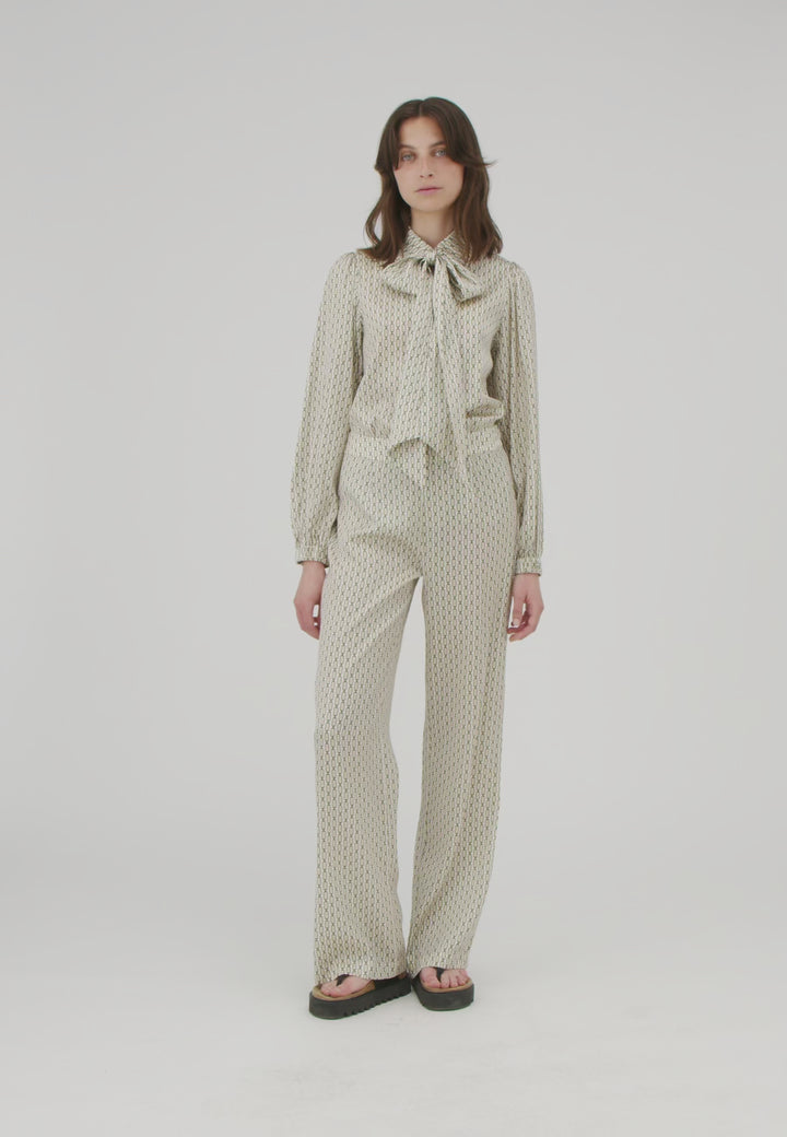 Dea Kuibal Kikki 0810124 5743 Colonia Buckwheat Beige Print Stretch Silk Twill Blouse - Olivia Grace Fashion