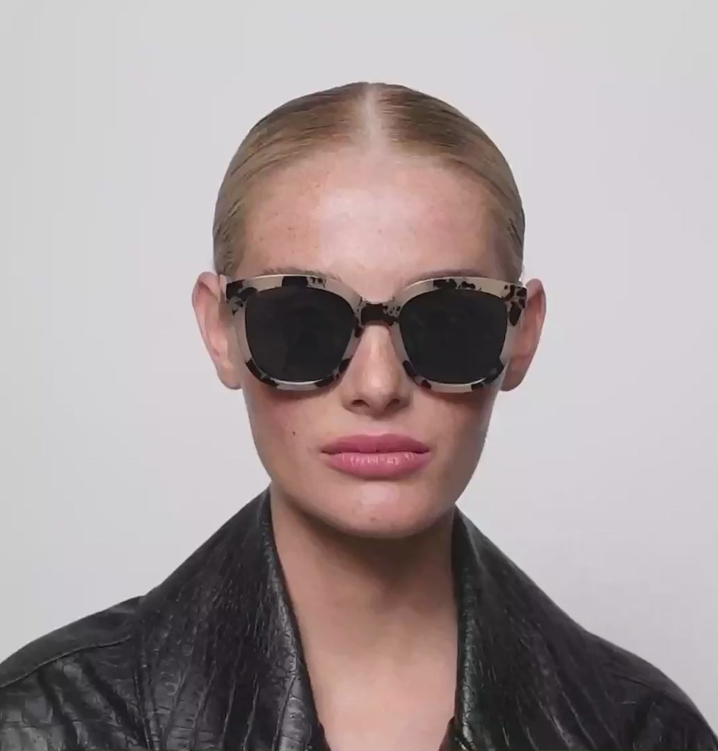 A.Kjaerbede Billy KL2106 Hornet Sunglasses - Olivia Grace Fashion