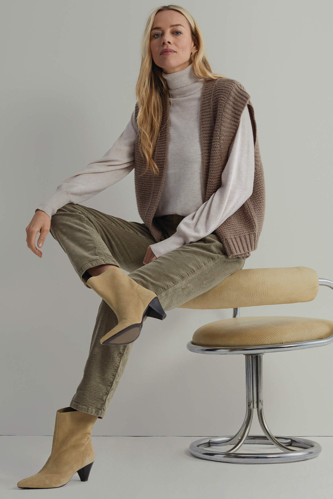Red Button SRB4084 Sienna Sage Green Corduroy Trousers - Olivia Grace Fashion