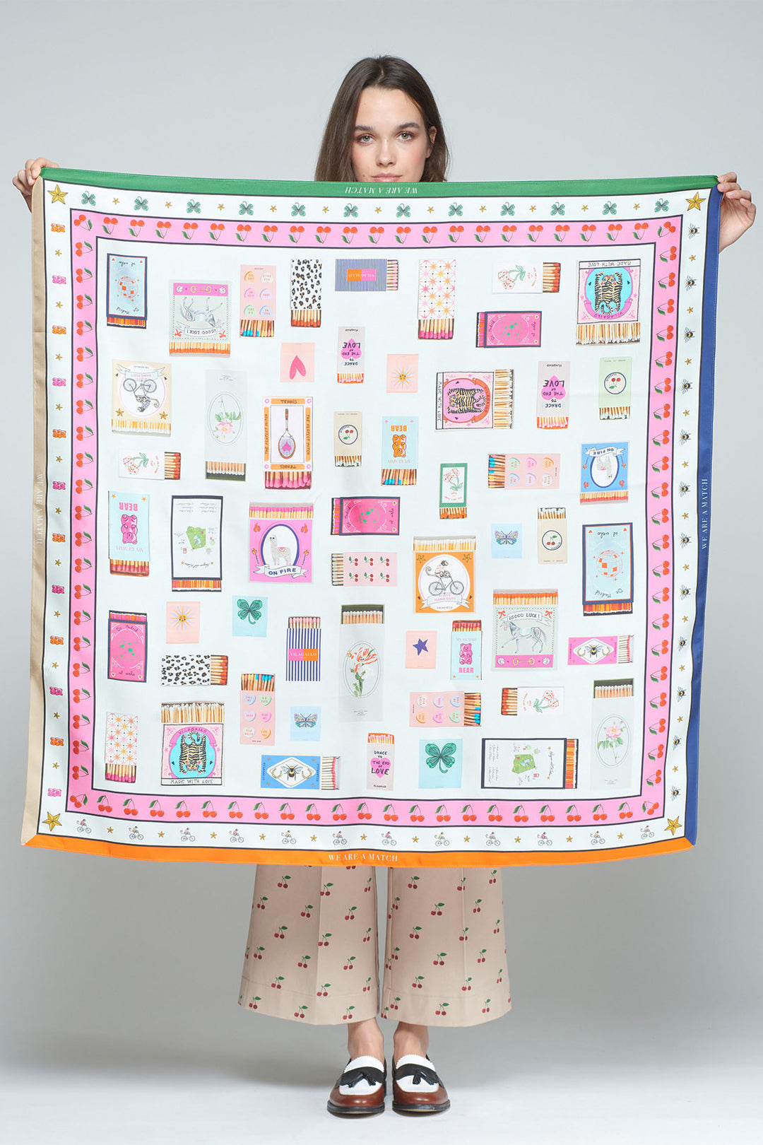 Vilagallo 33030 Print Silk Square Scarf Wrap