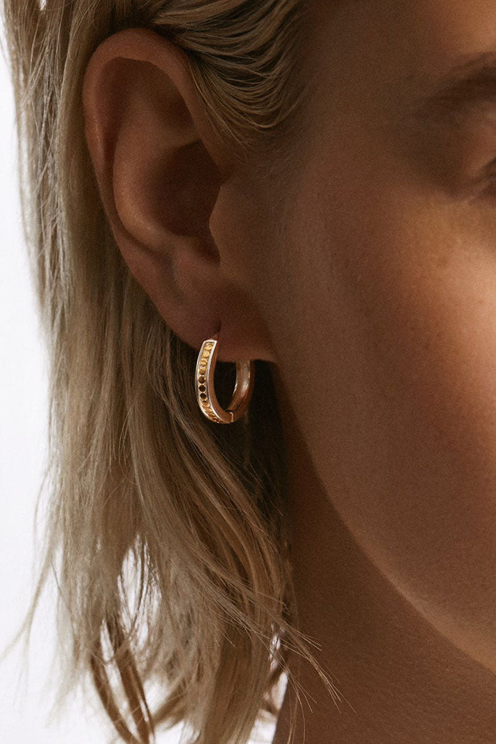 Anna Beck ER10295-TWT Classic Small Hinge Reversible Hoop Earrings - Olivia Grace Fashion