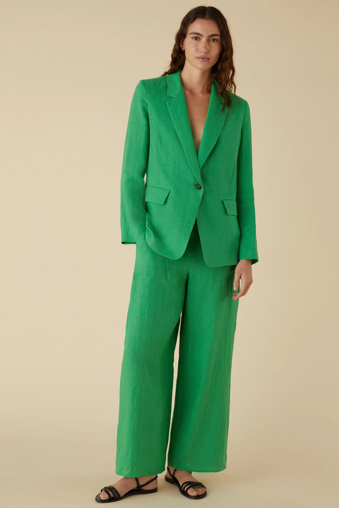 Emme Legume 2415041042200 Emerald Green One Button Linen Jacket Olivia Grace Fashion Emme Legume 2415041042200 Emerald Green One Button Linen Jacket Olivia Grace Fashion