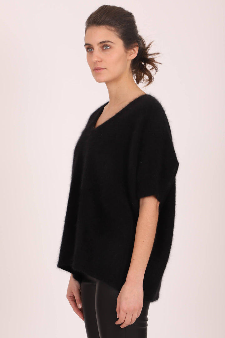 Estheme 23BBSW36R 6148 Black V MC Jumper