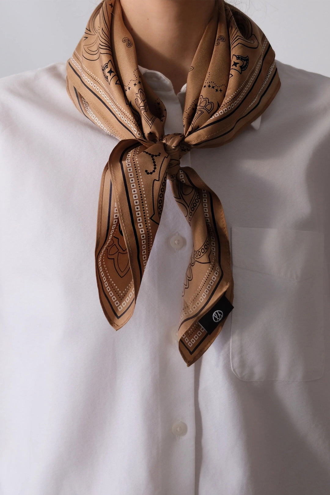 Le Scarf Paisley Silk Scarf Cappuccino, Black &amp; White 65x65