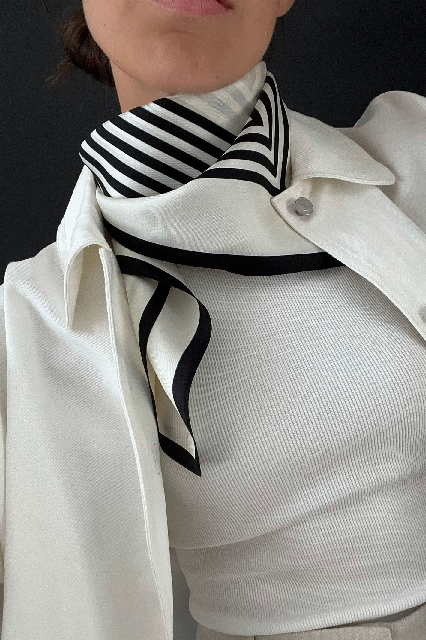 小物 everyone classic silk scarf lescarf-scarf-silk-no.-1-cream