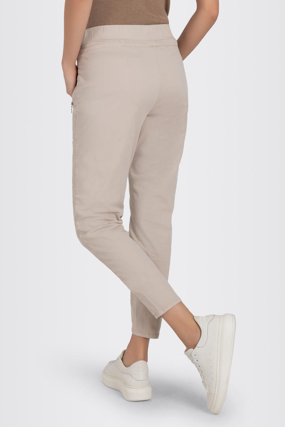 Mac 3007-00-0434L 208R Easy Active Ivory Stretch Gabardine Trousers - Olivia Grace Fashion