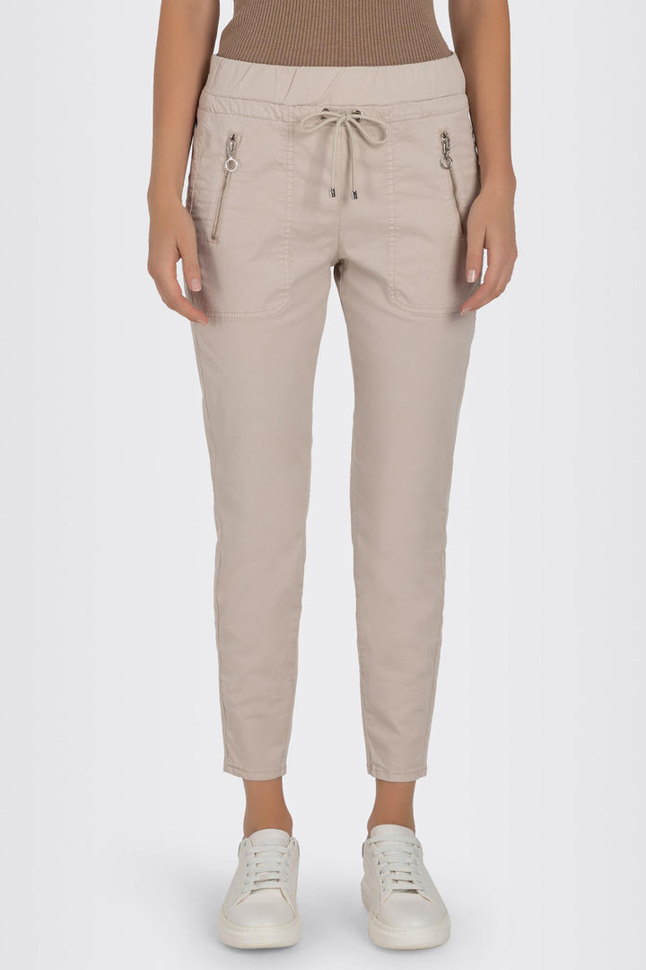 Mac 3007-00-0434L 208R Easy Active Ivory Stretch Gabardine Trousers - Olivia Grace Fashion