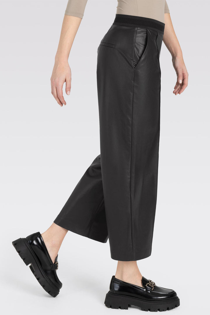 Mac 3413-00-0498L Chiara Smart 090 Black Light Vegan Leather Crop Trousers