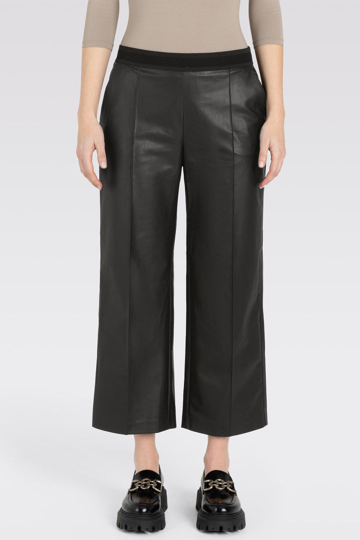 Mac 3413-00-0498L Chiara Smart 090 Black Light Vegan Leather Crop Trousers