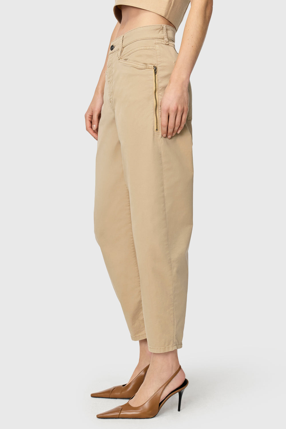 Mac Bora 2.3 Zip Golden Terra Antique Authentic Stretch Gabardine Trousers 3141-00-0434L 257A, front angled view