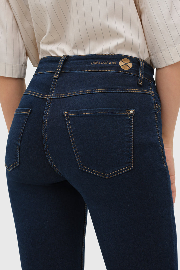 Mac Dream Dark Washed Blue Jeans, back waistband and pocket detail