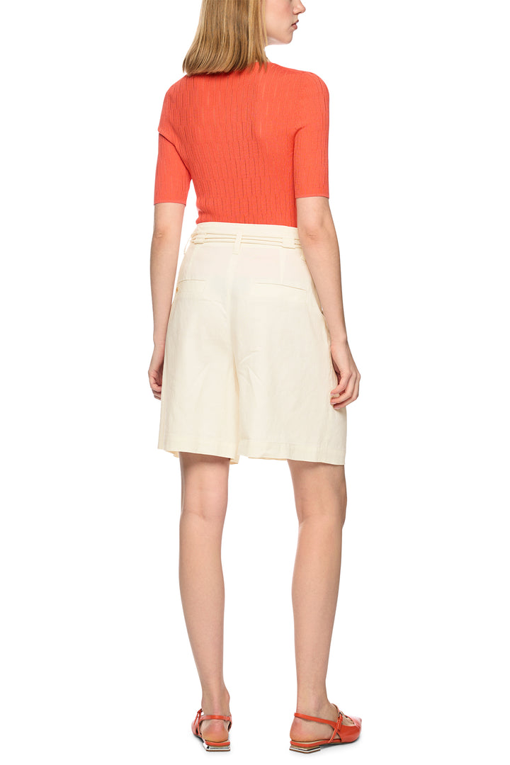 Marc Cain Collections AC 83.04 W70 112 Bright Ecru Linen Blend Shorts