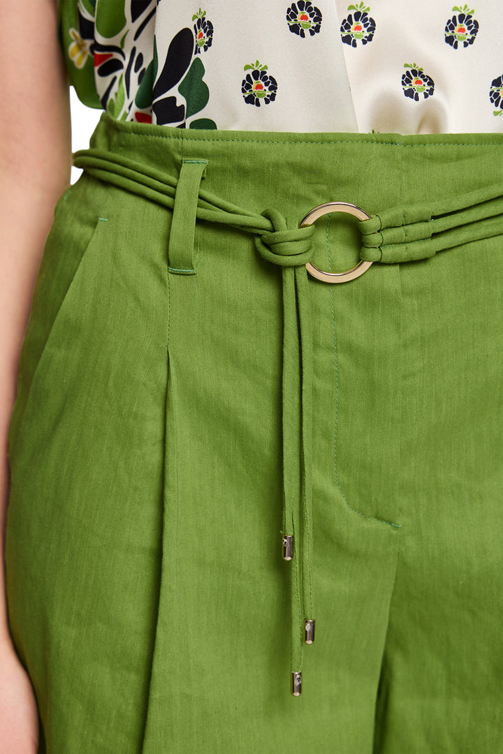 Marc Cain Collections AC 83.04 W70 526 Garden Green Linen Blend Shorts