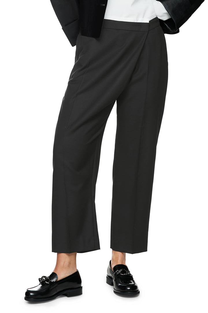 Marc Cain Collections ZC 81.20 W29 Black Crop Trousers 900 - Olivia Grace Fashion