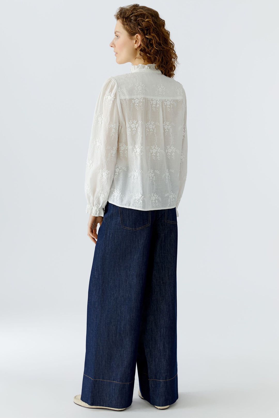 Oui 96713 Cloud Dancer White Embroidered Flower Blouse 1006