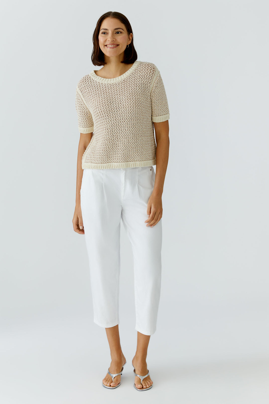 Oui Optic White loose leg cropped jeans 97294, front view styled with a textured knit