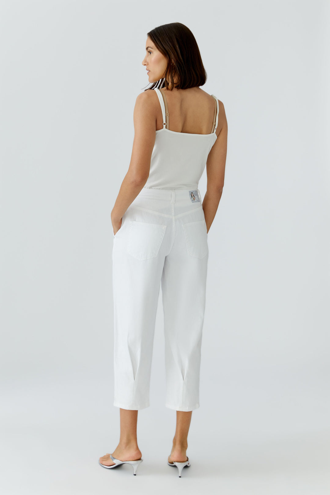 Oui Optic White loose leg cropped jeans 97294, back view