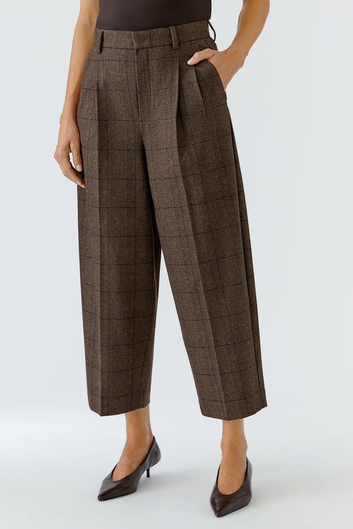 Oui Brown Dark Brown Check Pleat Front Trousers 100440 0848, front view on model