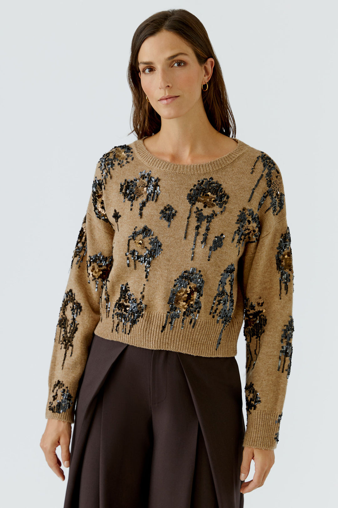 Oui Camel Sequin Detail Pullover Jumper 100086 7549, front view on model