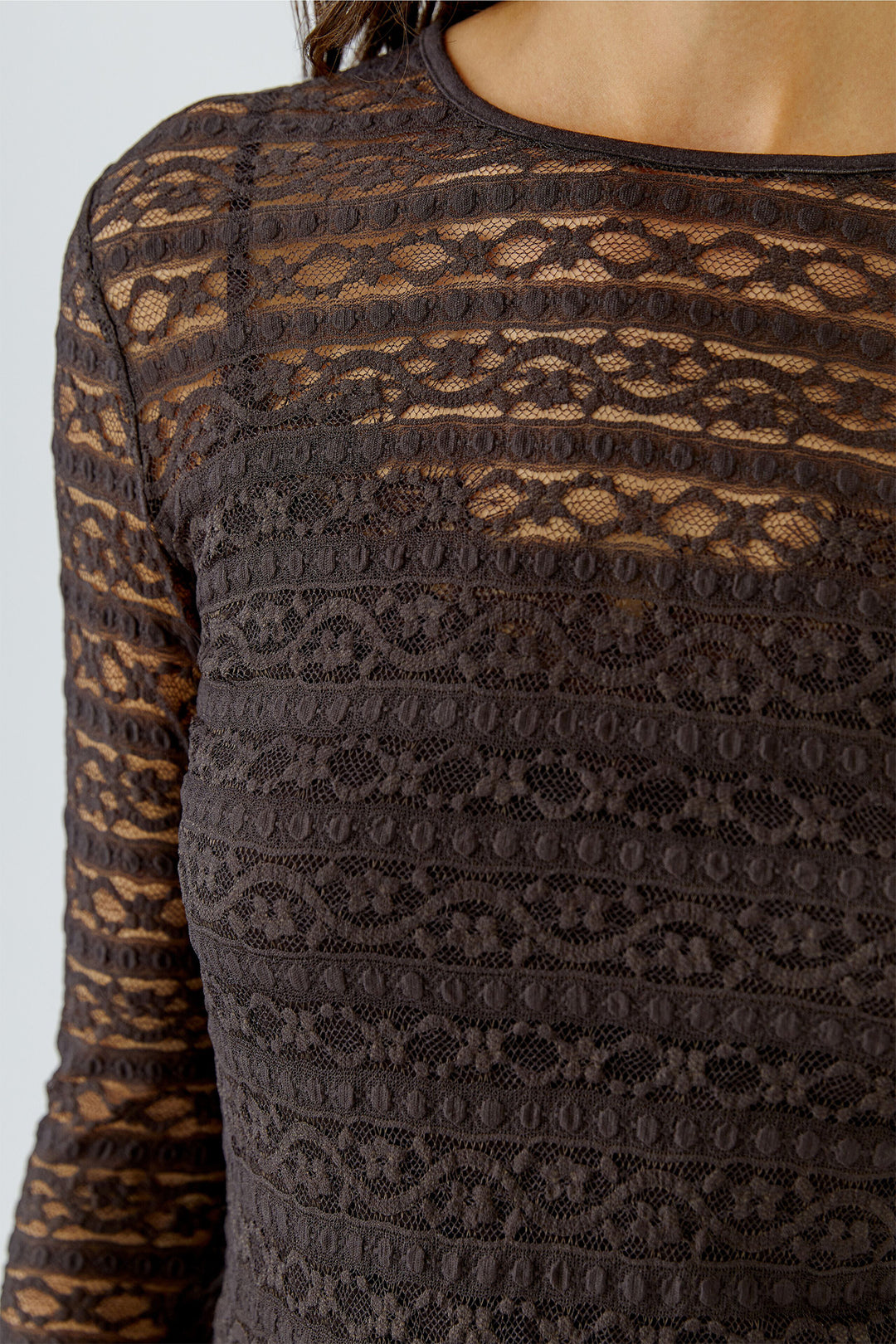 Oui Chocolate Torte Brown Lace Long Sleeve Top 99899 8936, close-up of the lace on model