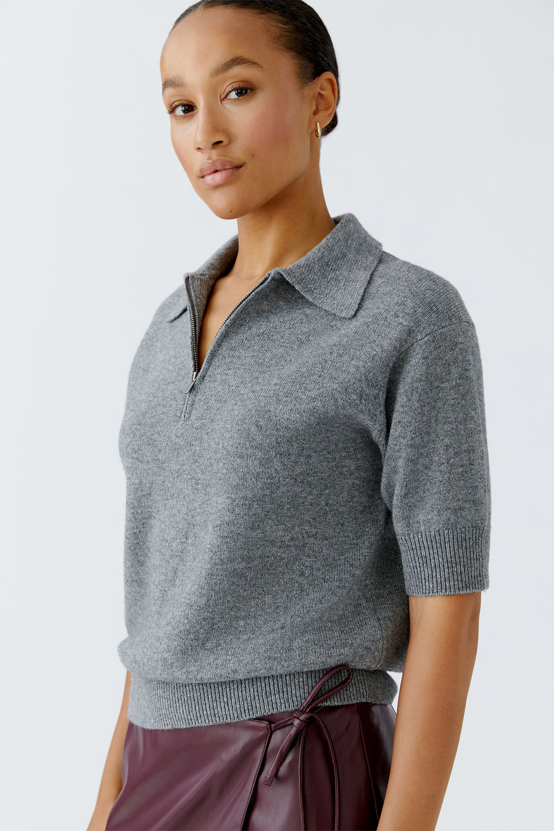 Oui Jumper 94269 Short Sleeve Graphite Grey 9501 - Olivia Grace Fashion