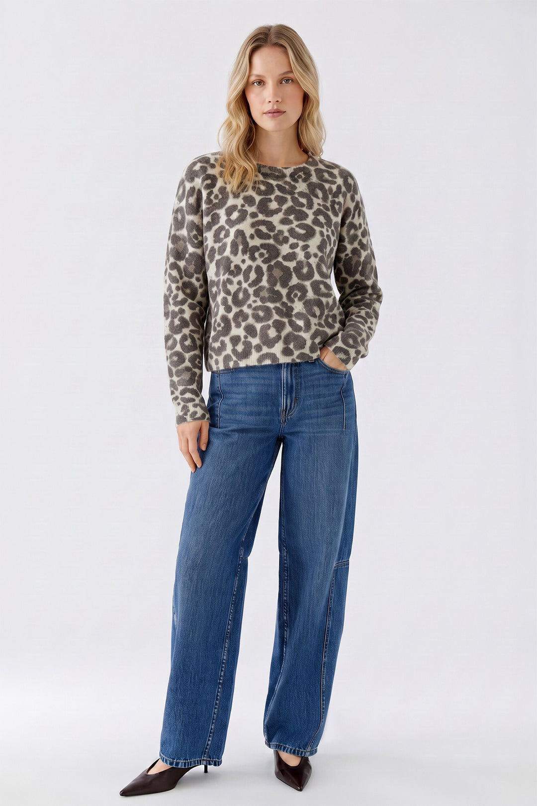 Oui Light Stone Taupe Jumper 97953 0708, full length front view on model
