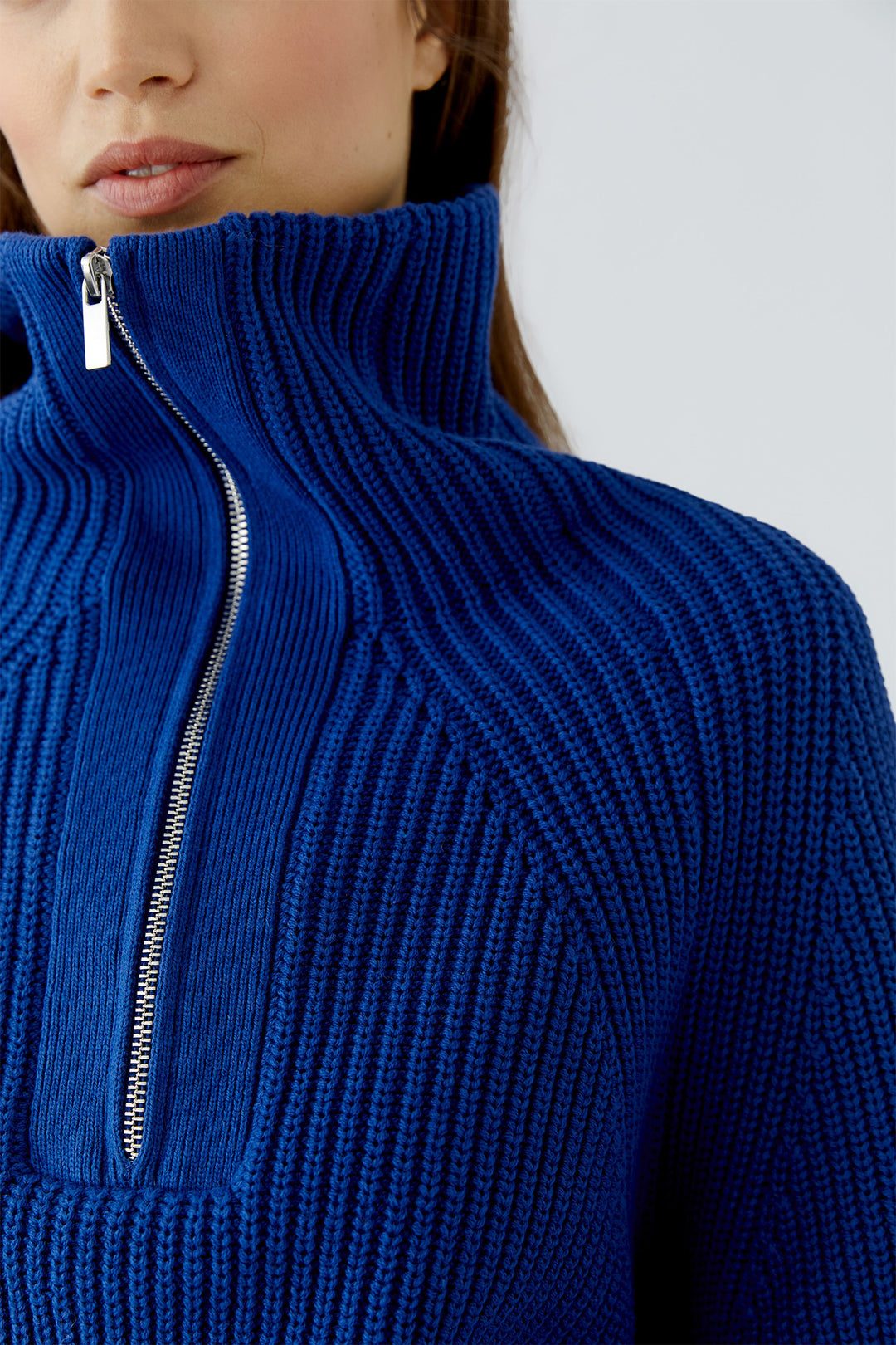 Oui Royal Blue Half Zip Jumper 98035 5424, close-up of the rib knit and zip