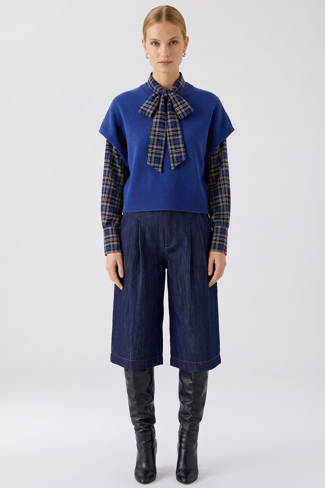 Oui Royal Blue Short Sleeve Jumper 98961 5424, full length front view on model