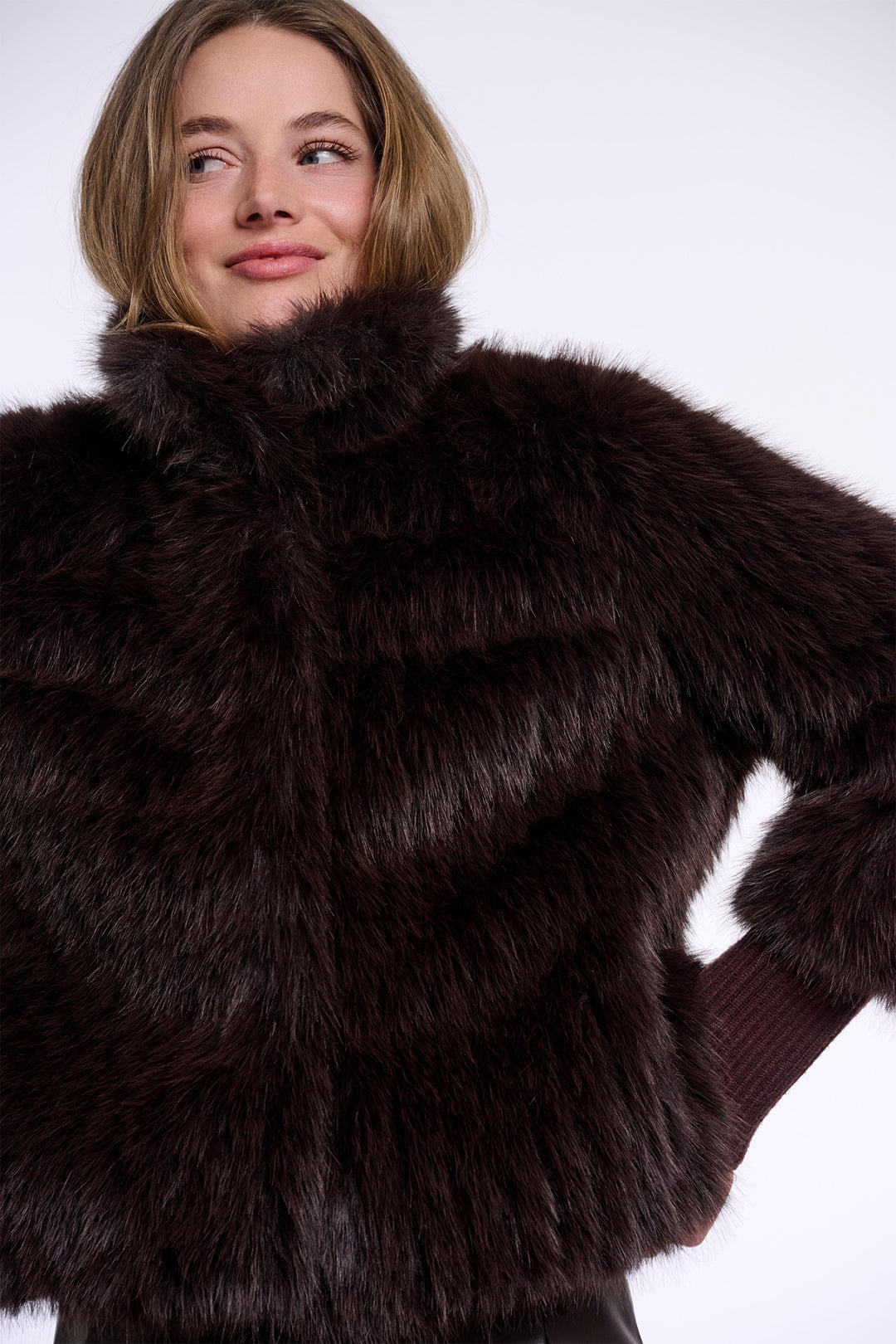 Rino &amp; Pelle Goja Peated Brown Jacket with Cuffs 11104, close-up of the stand collar