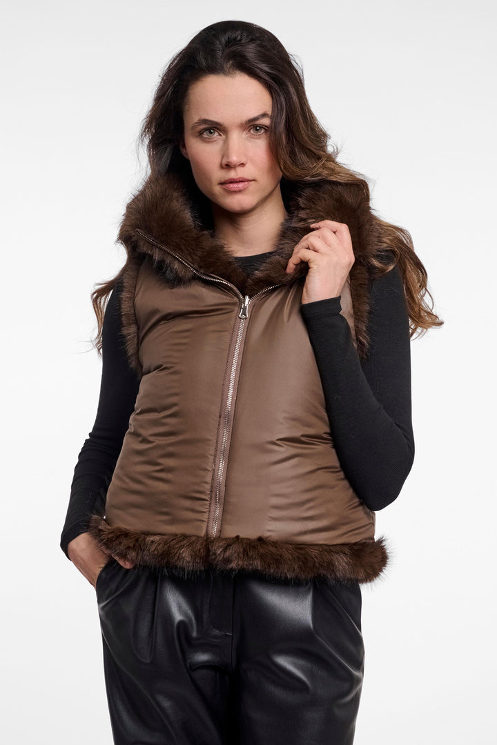 Rino &amp; Pelle Samar Dark Brown Faux Fur Waistcoat 10165, reversed to the quilted side, front view