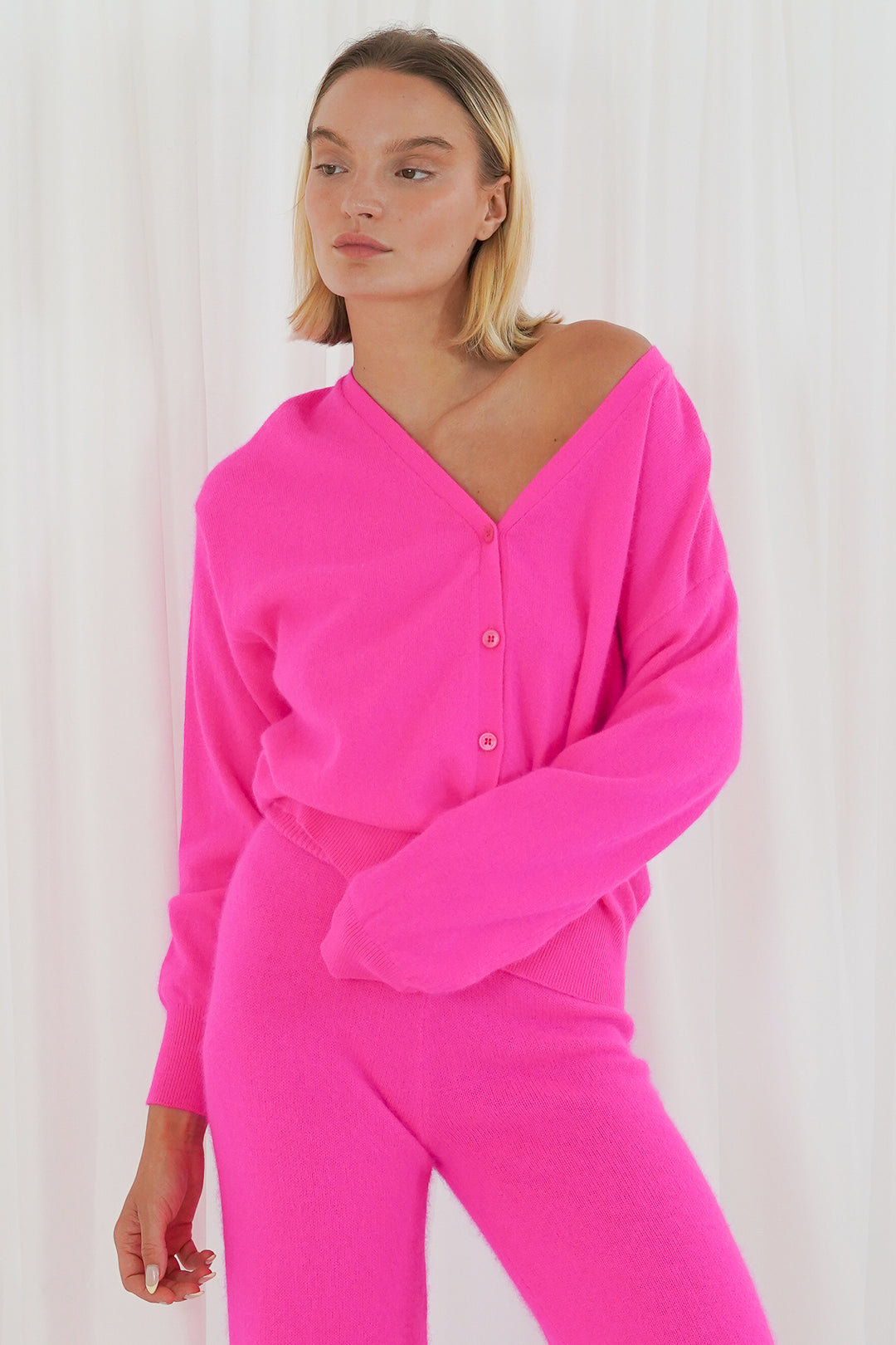 Twns The Label Aspen Neon Pink Long Sleeve V-Neck Buttoned Cardigan P097, front