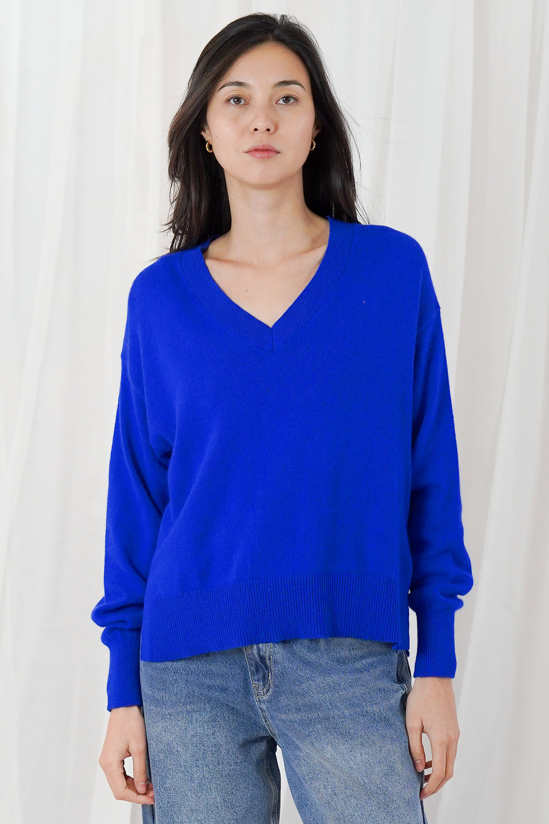 Twns The Label Boulder electric blue V-neck jumper at Olivia Grace Fashion