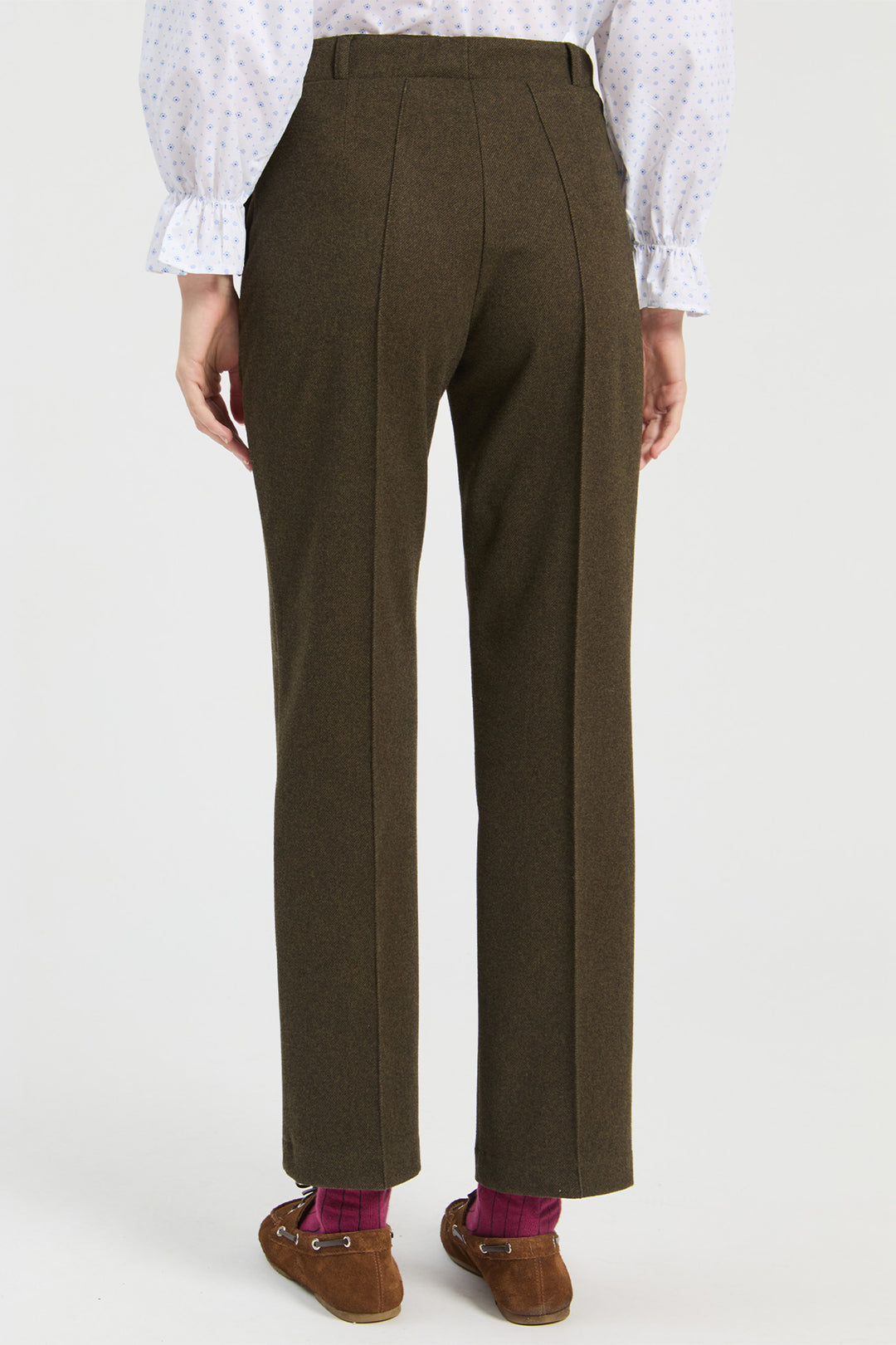Vilagallo Green Flannel Punto Trousers, close back view showing the straight leg