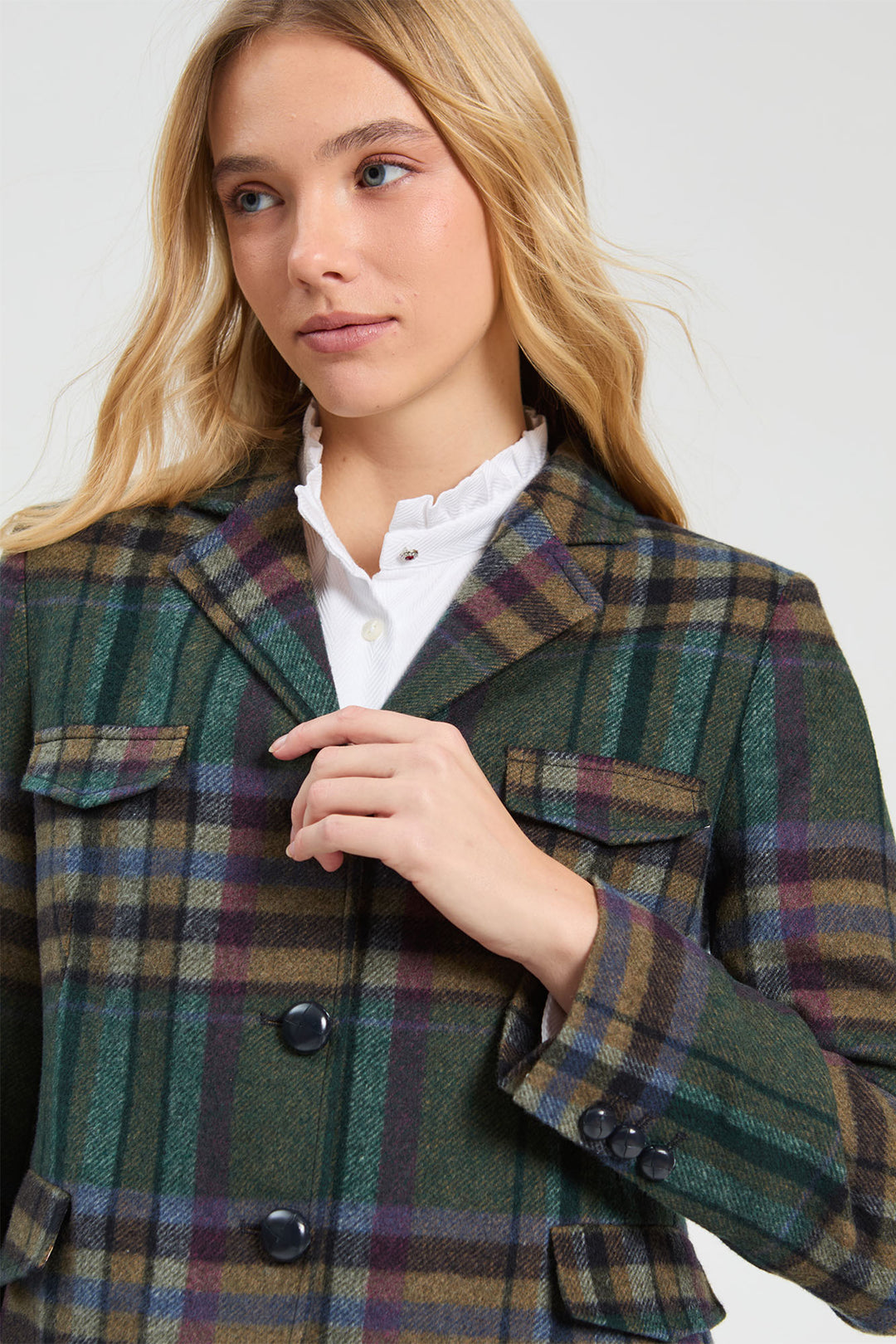 Vilagallo Italian Check Green Jacket, close detail of the collar and sleeve check