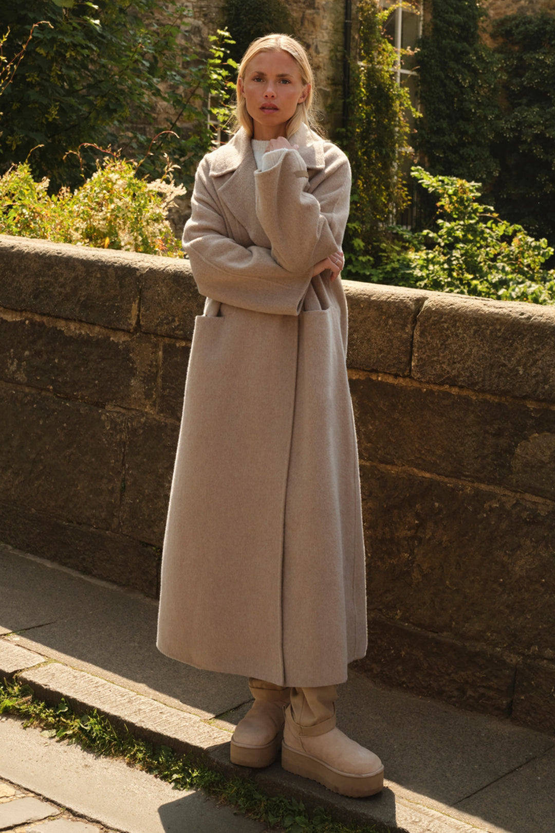 Yaya Cornstalk Brown Melange Beige Trousers, styled campaign look 5