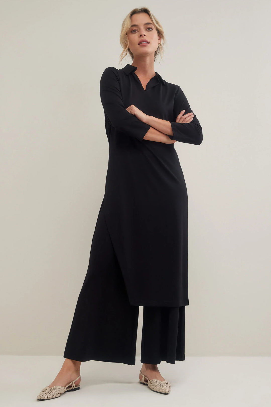Uchuu CS22-031 Black Dress with Split - Olivia Grace Fashion